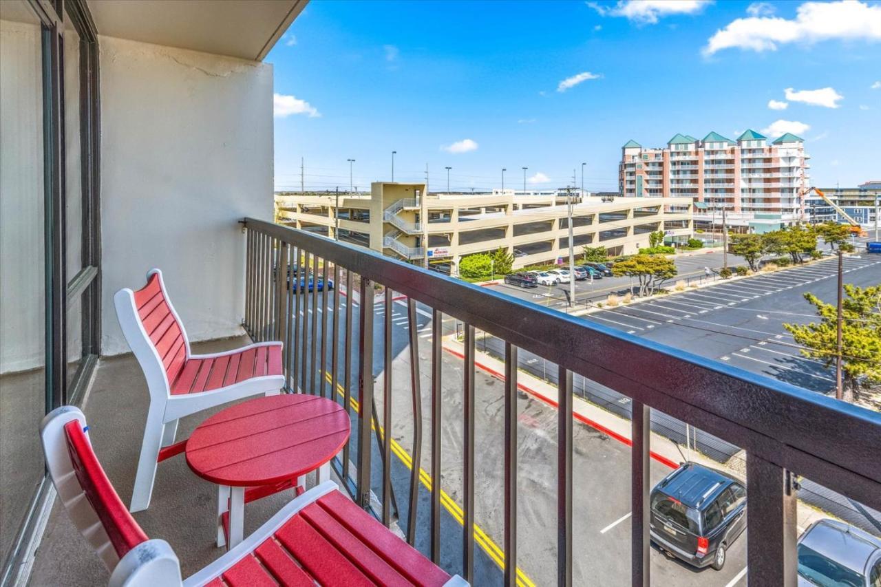 Carousel Resort Hotel And Condominiums Ocean City Eksteriør bilde