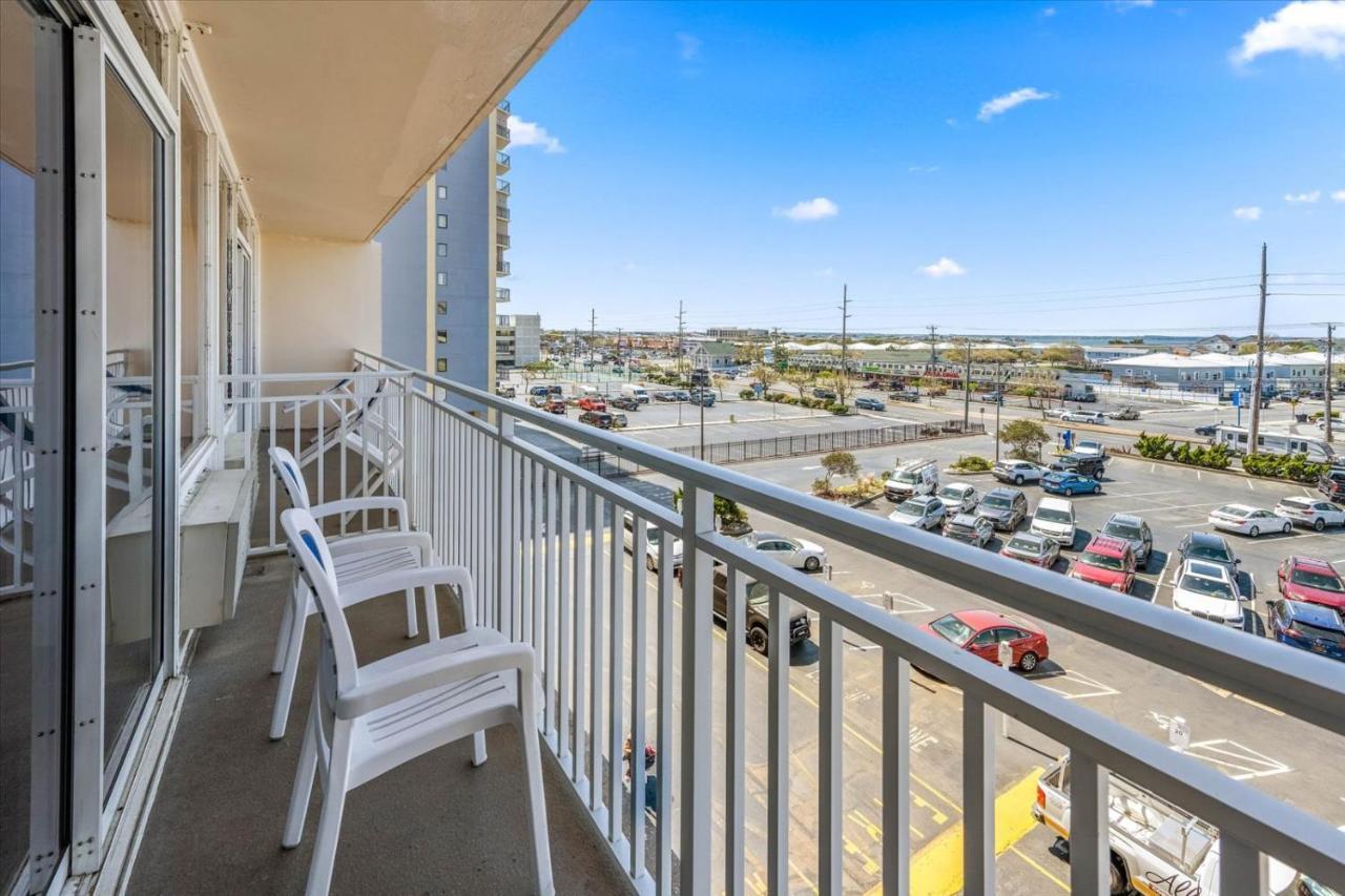 Carousel Resort Hotel And Condominiums Ocean City Eksteriør bilde